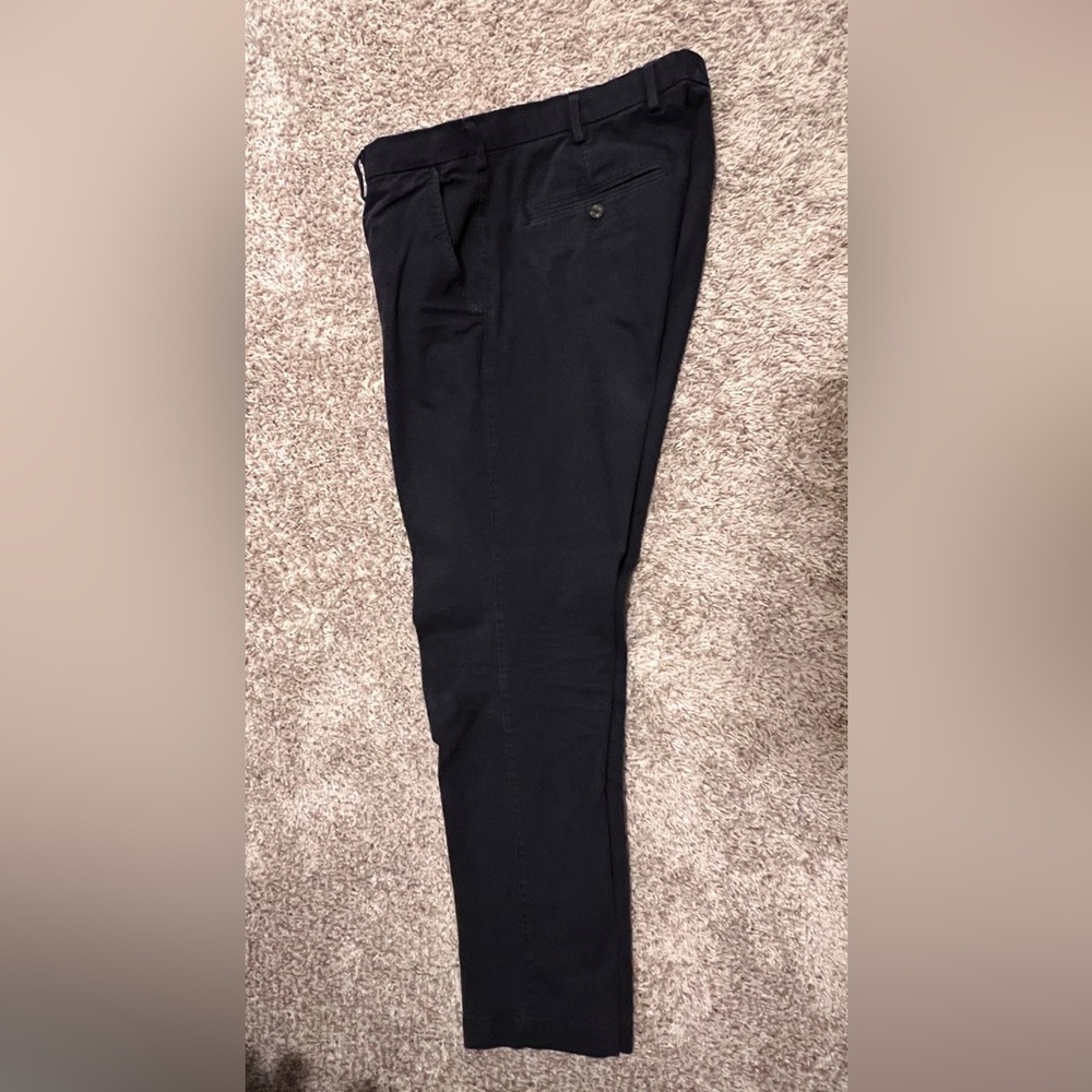 Gap Essential Khaki Slim